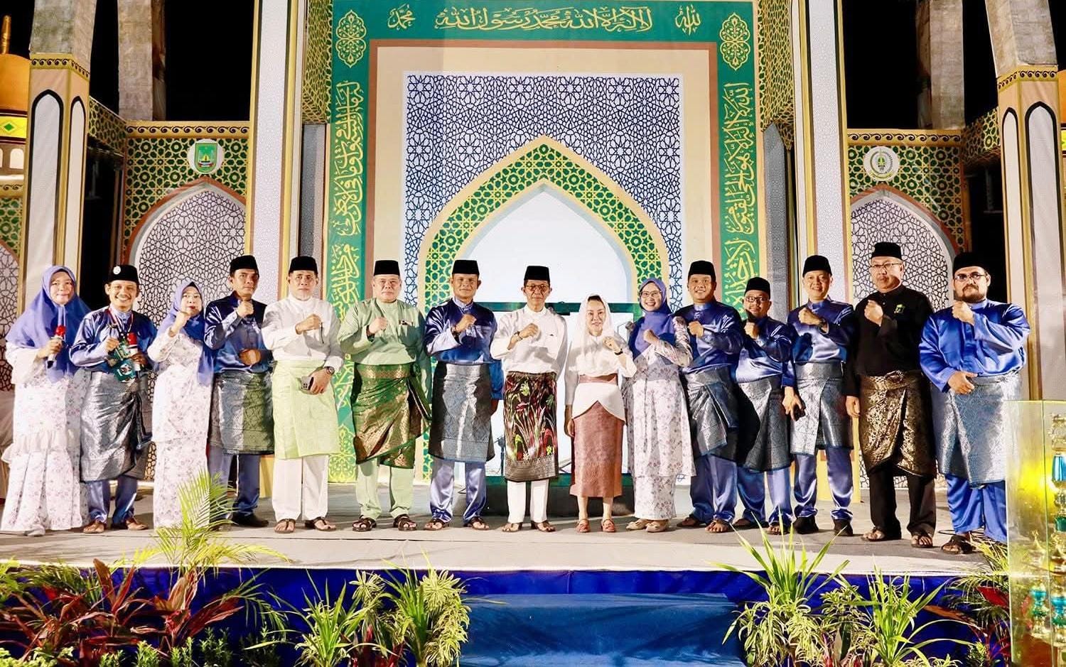 Amsakar dan Li Claudia Resmi Tutup MTQH XXXIV Batam Kota, Tekankan Pembinaan Generasi Qurani