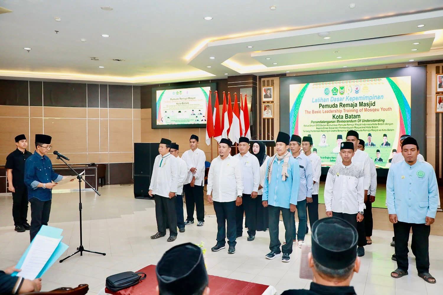Bangun Generasi Muda Masjid Wali Kota Amsakar Buka LDK BKPRMI di Batam