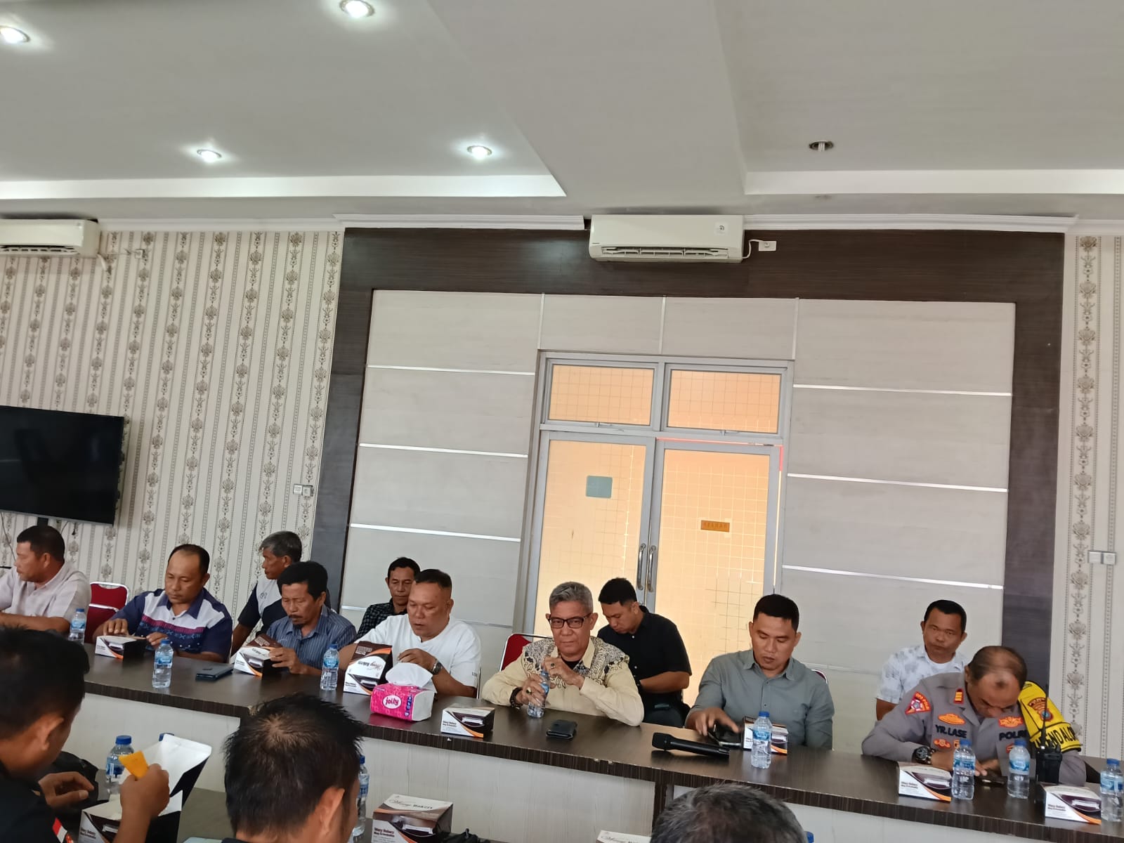 Gagal Menjembatani Konflik AMPERA, Ilham Mendrofa Disorot Warganet