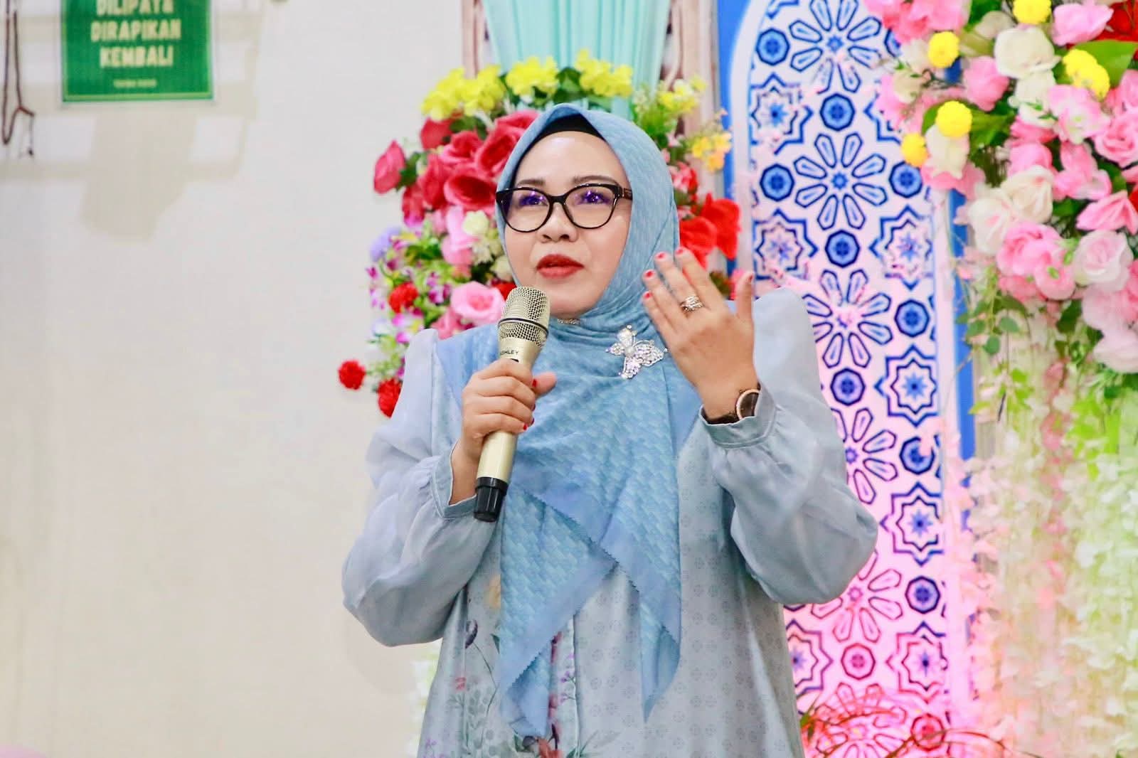 Pembinaan Akhlak Mulia di Bumi Sakinah Batam, Erlita Amsakar: Ibu Kunci Pembentukan Karakter Anak dalam Keluarga