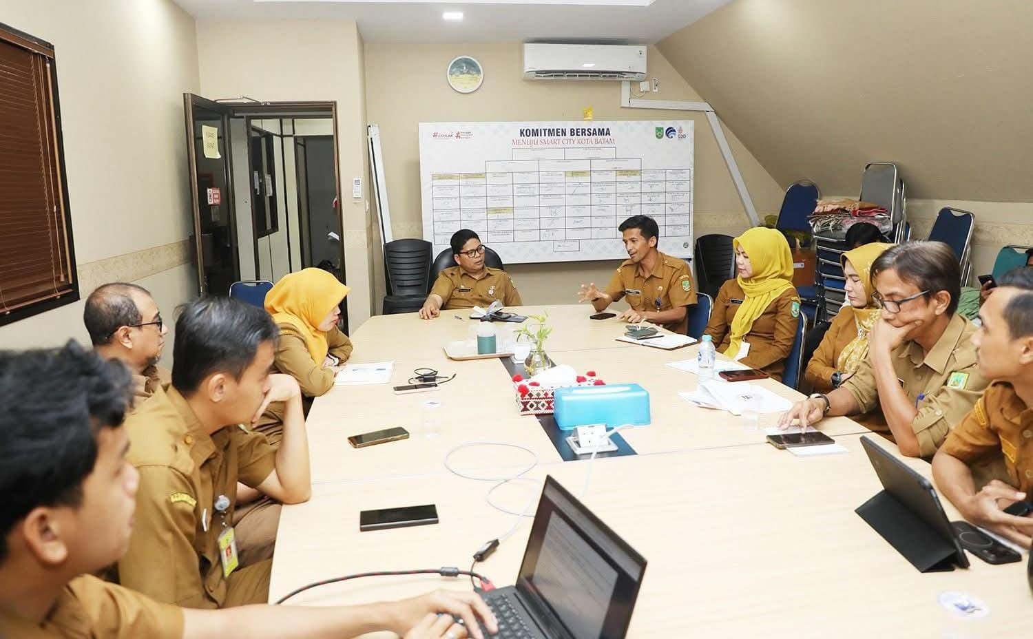 Diskominfo Batam Berhasil Masuk Lima Besar OPD Berkinerja Terbaik 2025
