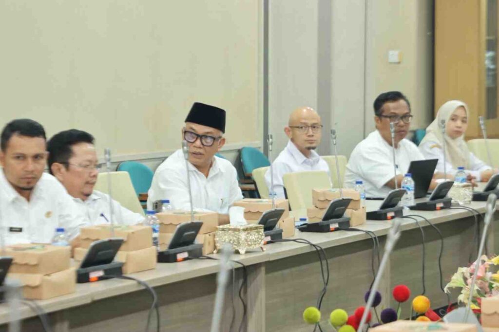 Pansus DPRD Gelar Rapat Bersama Tim Hukum Pemko dengan Topik Pembahasan Ranperda LAM