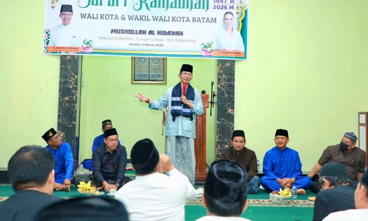 Safari Ramadan di Sagulung Wali Kota Batam Bantu Musala Al Hidayah Rp50 Juta