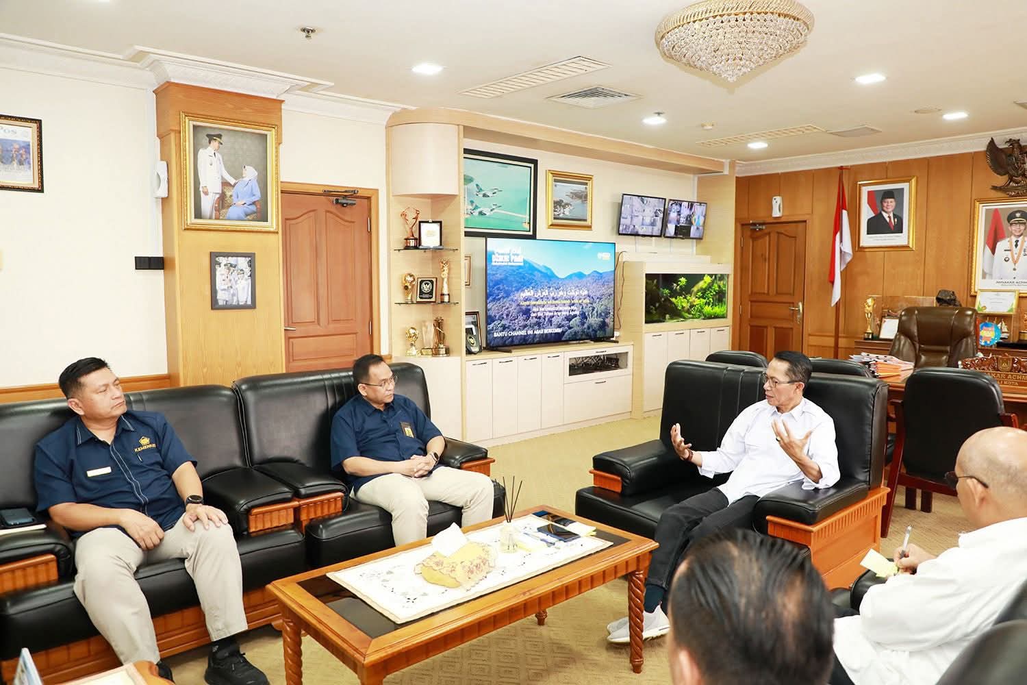 Terima Penghargaan dari DJP Kepri, Kepatuhan Lapor SPT ASN Pemko Batam Capai 99,5 Persen