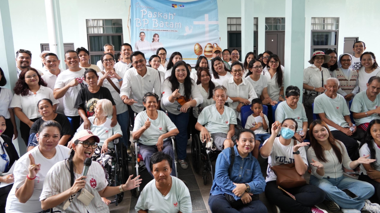 BP Batam Rayakan Paskah Bersama Opa dan Oma di Graha Lansia Titian Kasih