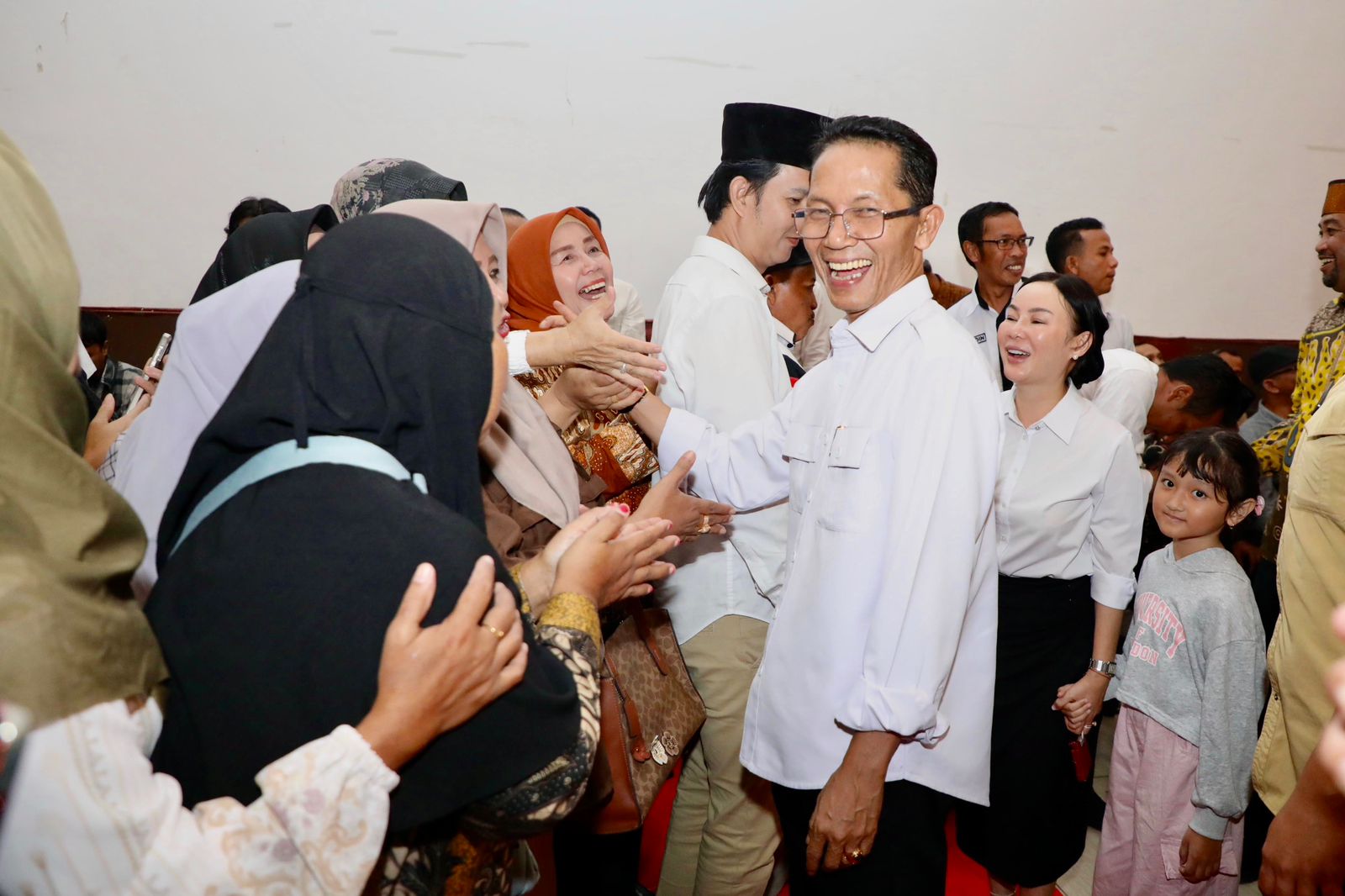 Amsakar dan Li Claudia Ajak Tokoh Masyarakat Kawal Momentum Kemajuan Batam